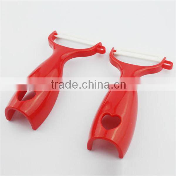 Different types of cucumber peeler