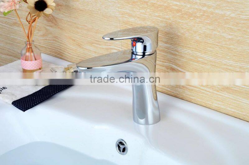 QL-33012 High quality Brass water tap chrome plated wash basin mixer tap