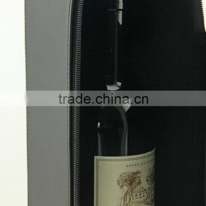Leather wine carrying bag for two bottles