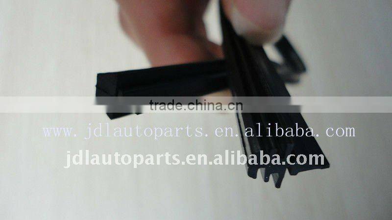 universal wiper blade