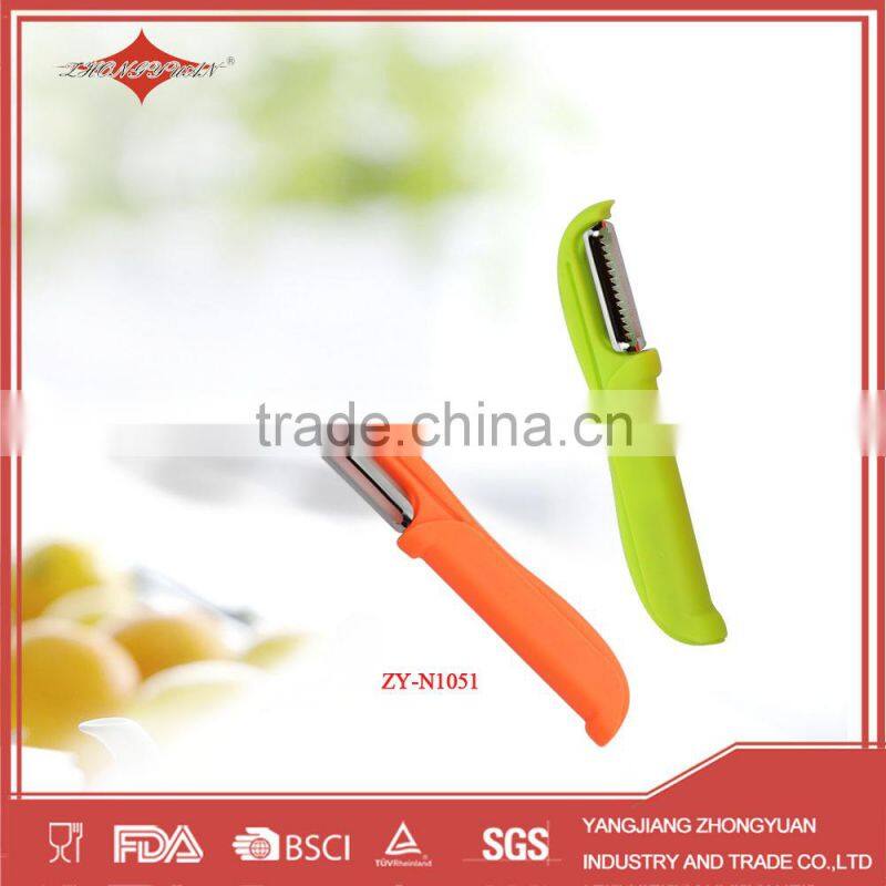 High quality stainless steel vegetable peeler with penguin shape handle