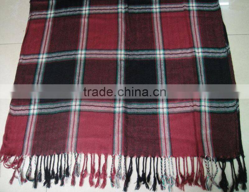 Fashion popular 100%rayon plaid checked cheap scarf