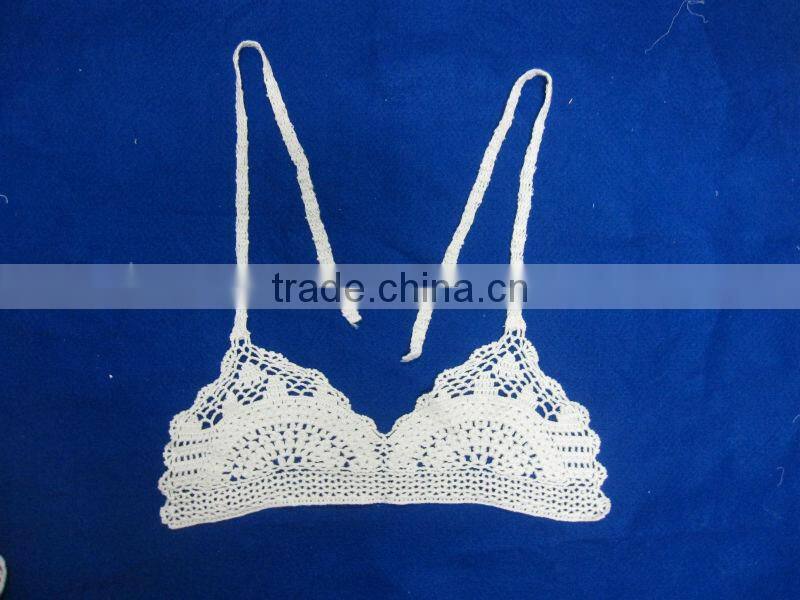 lady's underwired white cotton bra