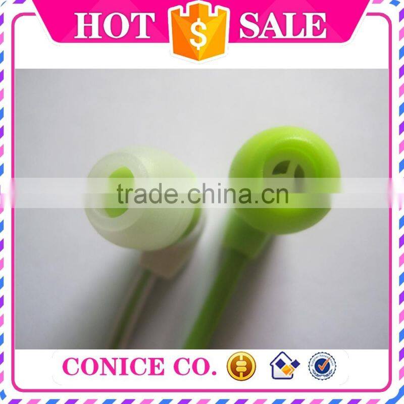 cheap promotion green and white colorful silicone micro earphone with rubber cover