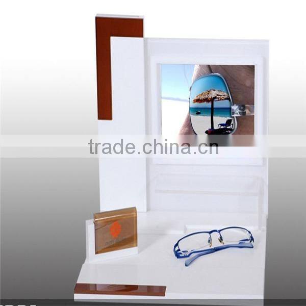 Acrylic countertop sunglass display case