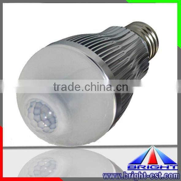 High quality e27 outdoor led motion sensor bulb, 5W 6W white and warm white led bulb light with gent Home Security LED Bulb