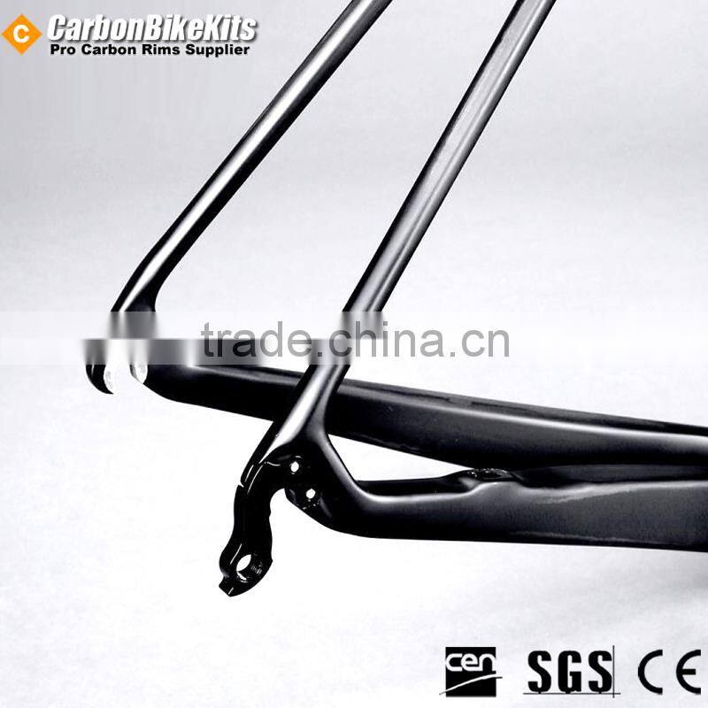 2016 CarbonBikeKits latest high quality carbon fiber 840g super light weight carbon frame carbon road bicycle CFM182