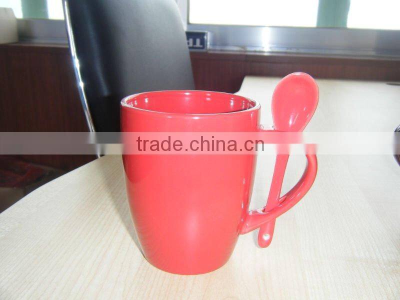 coffee mug with spoon attached