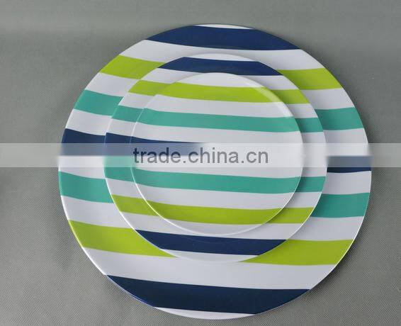 Rhombus black and white melamine plate