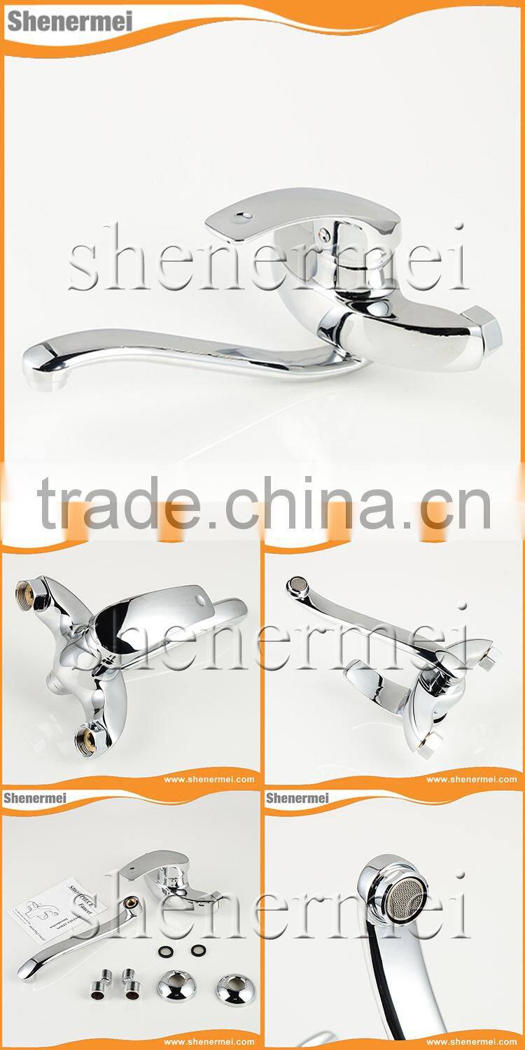 China Supplier Water Wall Sink Kitchen Tap