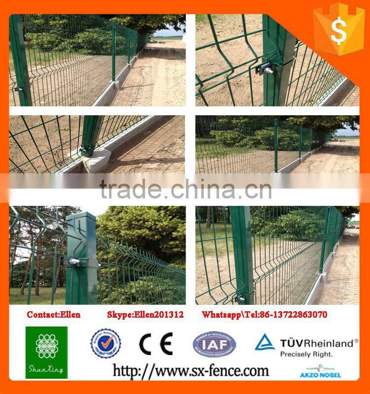 Cheap PVC Coated Welded Metal Garden Fence Panel With Peach post