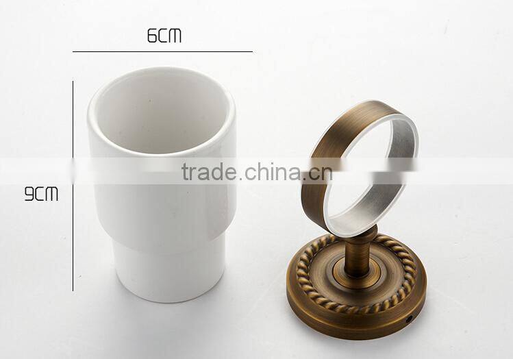 Antique bronze finishing brass round in shape tumbler holder