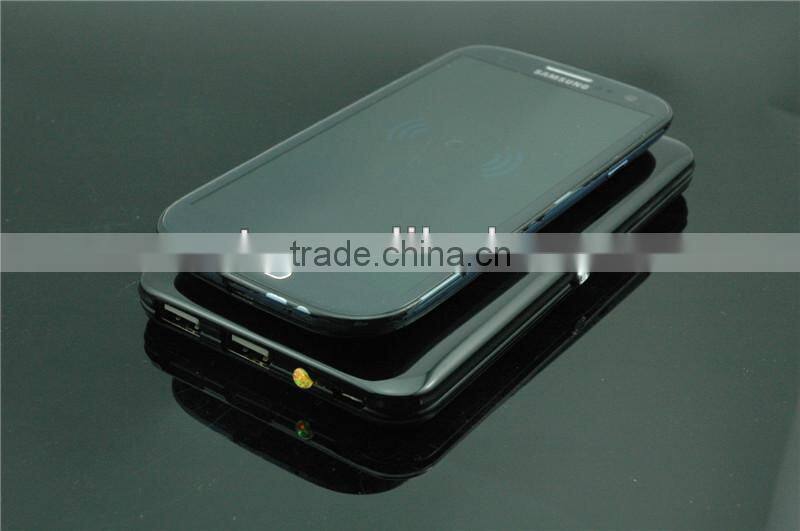 QI wireless charging power bank