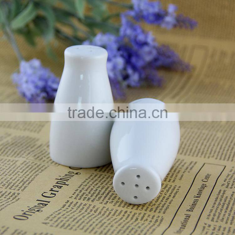 personalized ceramic salt and pepper shaker , porcelain salt and pepper shaker with lid