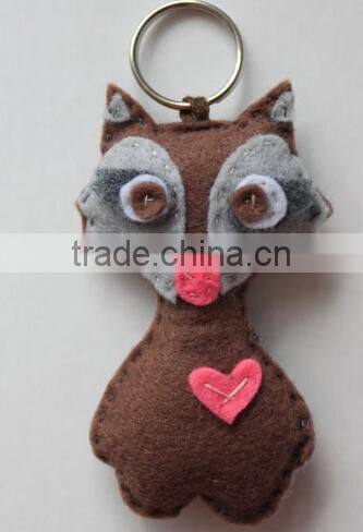 New hot sale China animal design cheap wholesale fashion key ring products promotional gift craft fabric felt wolf keychain
