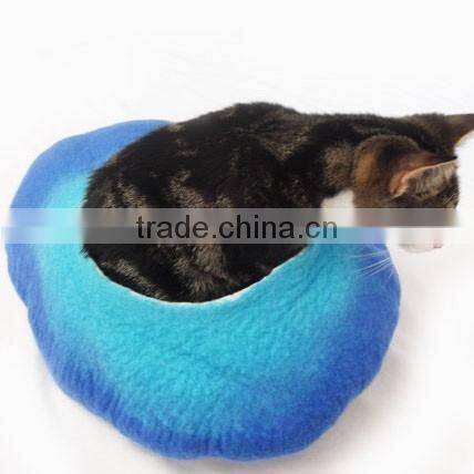 Handmade Felted Purple Wool Cat cocoon