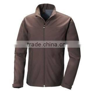 2016 New Style 100%polyester Warm hood softshell Jackets For Men