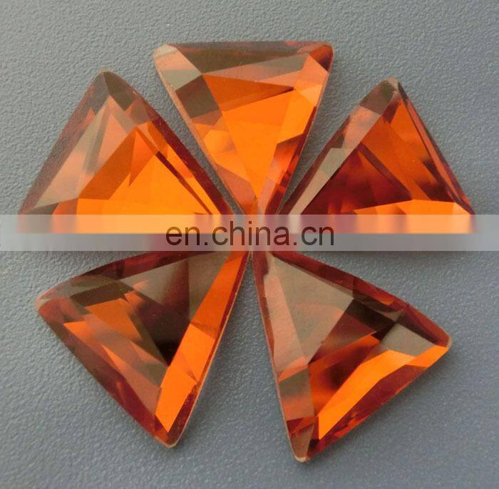 China Dongzhou Crystal High Quality Triangle Garment Beads Wholesale