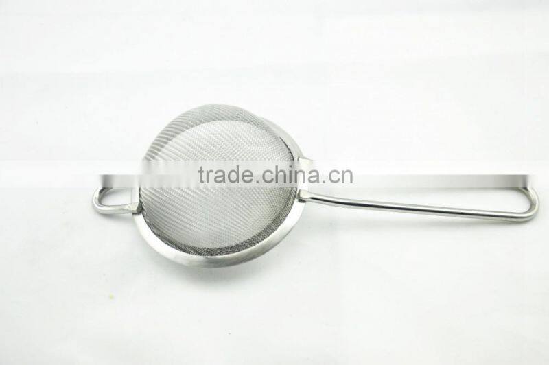 Silicone handle strainer