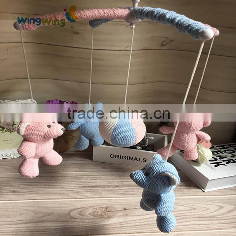 Wholesale 100% knitted cotton material bear care baby crib muscial mobile