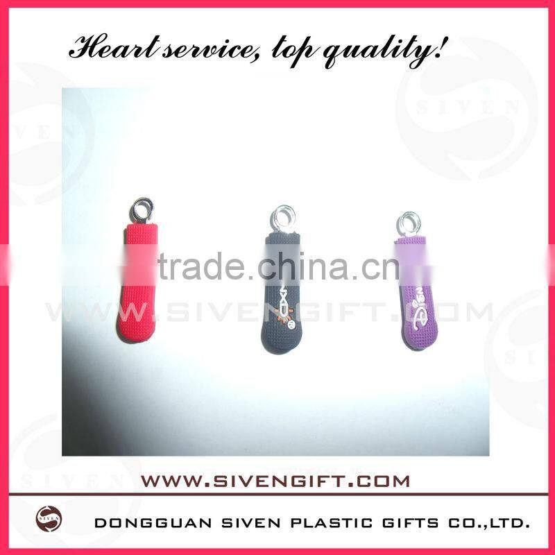 custom silicone 3d zipper puller for use