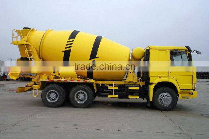6x4 SINOTRUK HOWO concrete delivery truck for sale