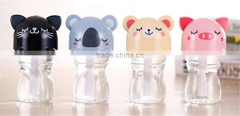 CT-744 Upgrade three generations bottle humidifier USB mini humidifier home office Pet cute cartoon humidifier