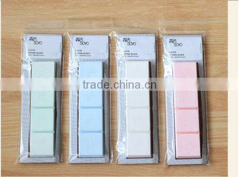 Fast drying moisture absorbing moisture Celite block kitchen storage desiccant block