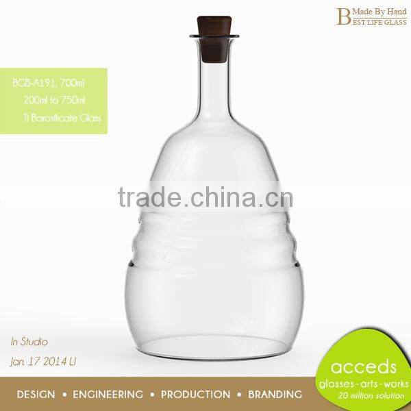 Design High End Novelty HandBlown Glass Liquor Bottle