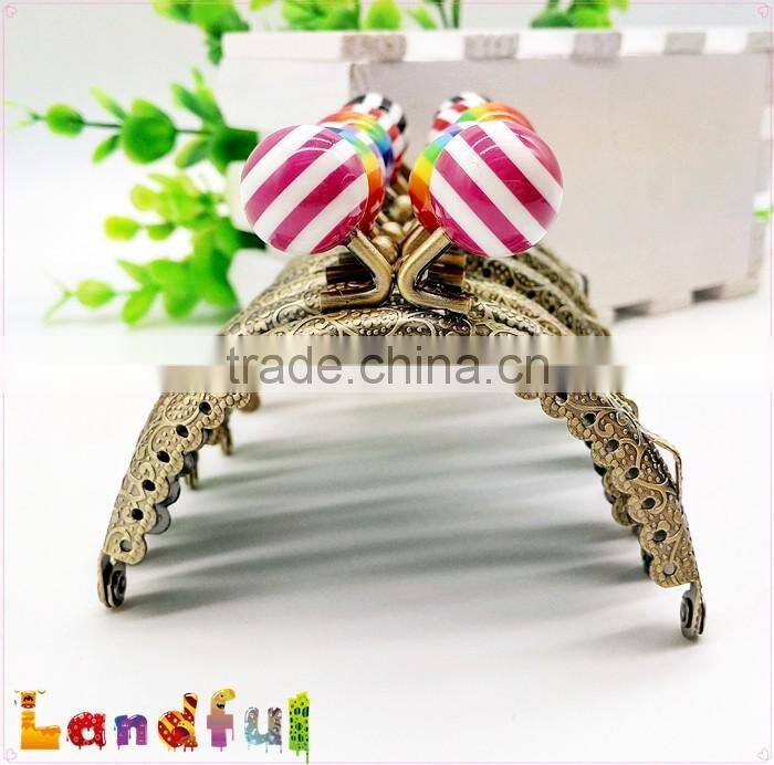 8.5cm 3.35inch Candy Ball Bronze Round Engraving Embossed Lace Purse Frame