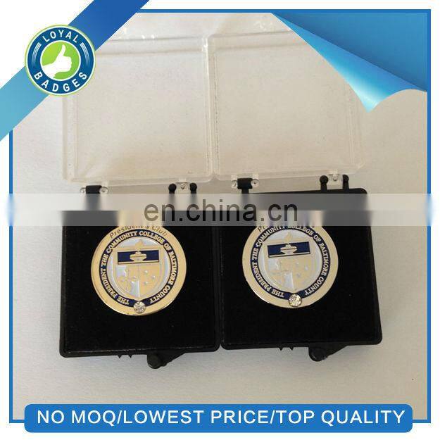 Customized antique silver car club pin badges