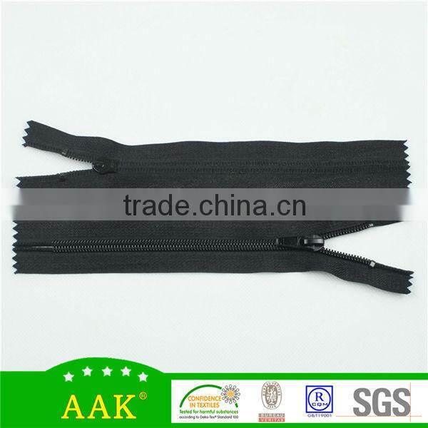 5# nylon closed end no bottom stop 5 coil zipper