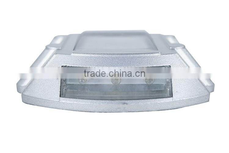 ISO 9001 Factory strong reflective effect solar road stud