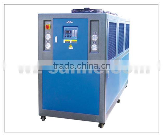 Injection machine using Small Air chiller
