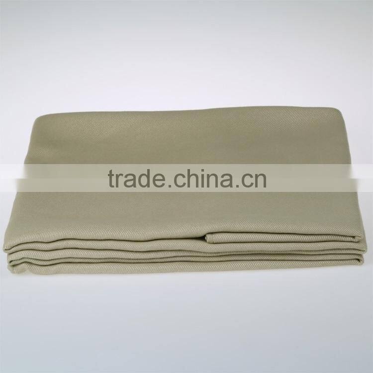 Hot Selling Cheap Soft Lightweight Travel Hotel Blanket