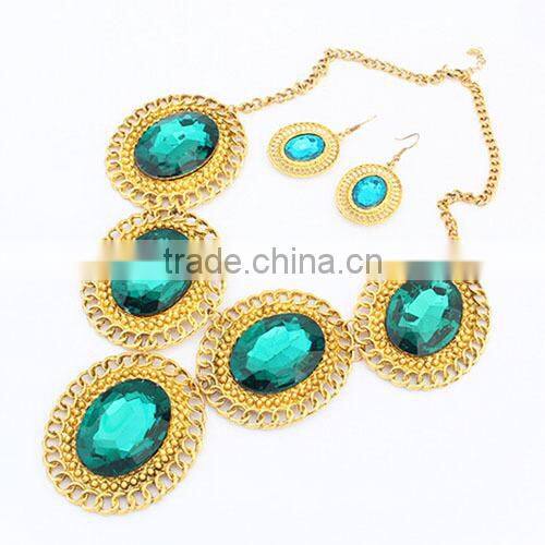 Fashionable women's fashion luxury glass rhinestone necklace and earrings jewelry sets