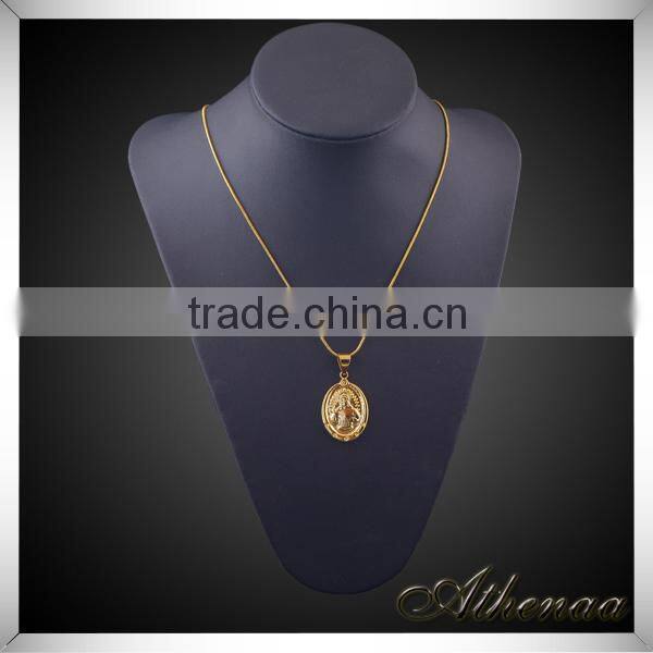 Gold Plated Polished Finish Jewelry Daily Wear Brass Round Pendant