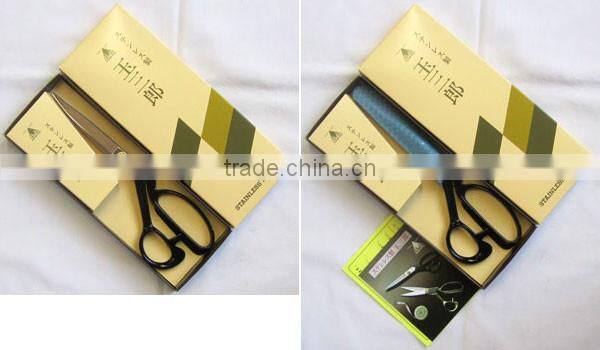 Easy to use and Fashionable Japanese traditional scissors pan with multiple functions made in Japan