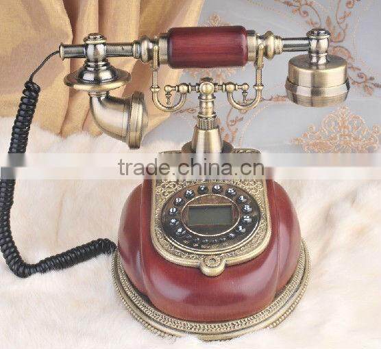 Analog European style single line antique phone