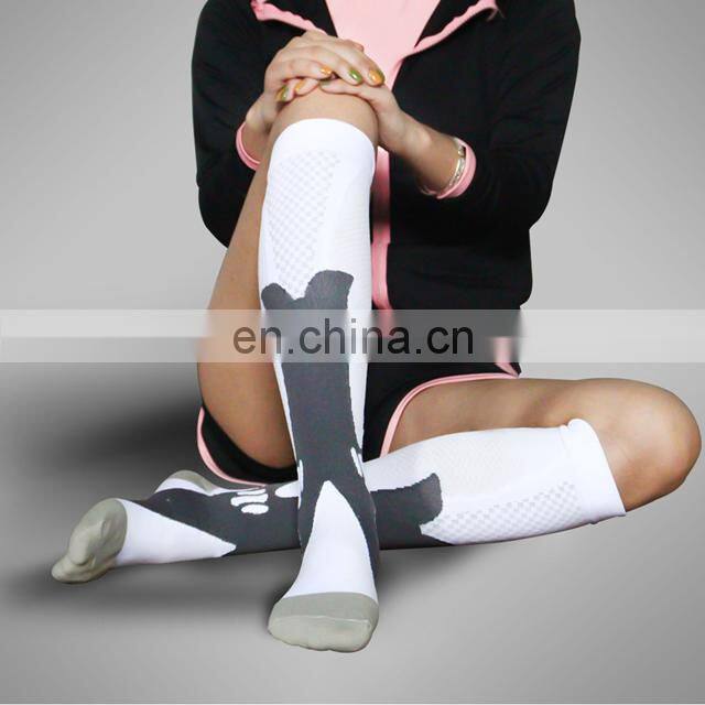 Wholesale 20-30mmhg Running Men Women Athletic Fun Stocking High Knee Nurse Medical Sport Compression Socks