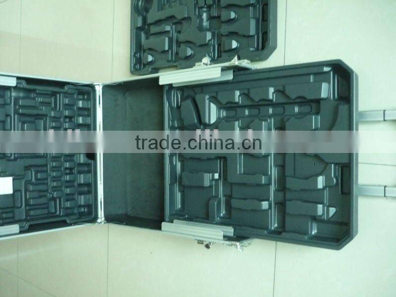 tool box with wheels