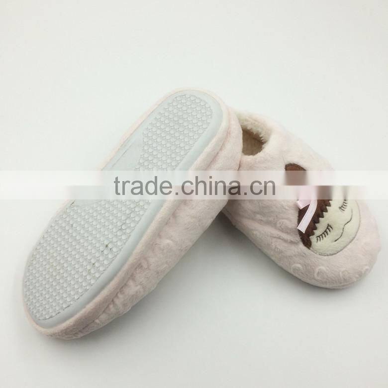 New design pink fluzzy princess woman slipper