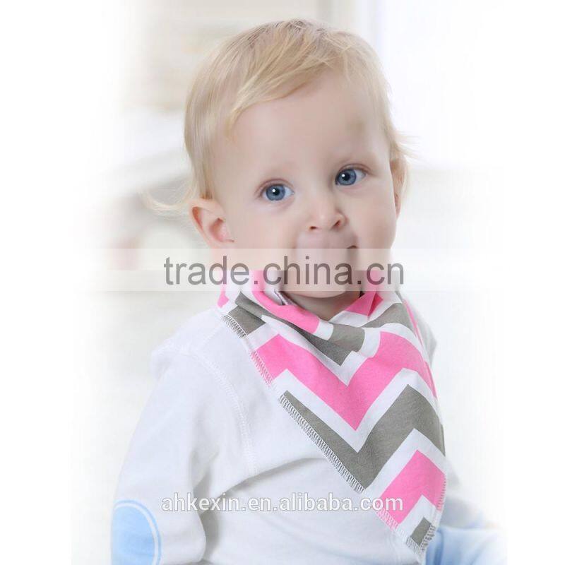 Cotton fabric triangle pretty baby bibs with snaps