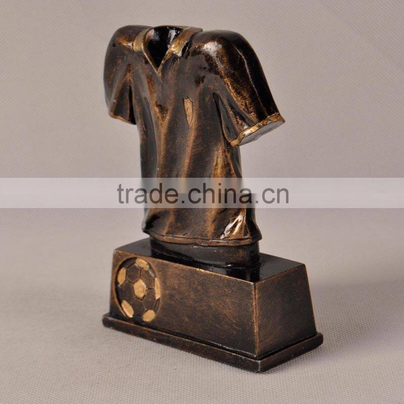 Football T-shirt sculpture for sports souvenir