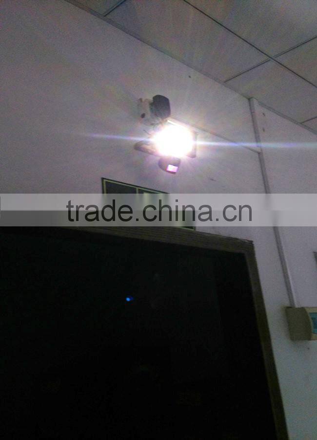 Outdoor P2P wifi camera DVR for lighting and home security outdoor pir camera