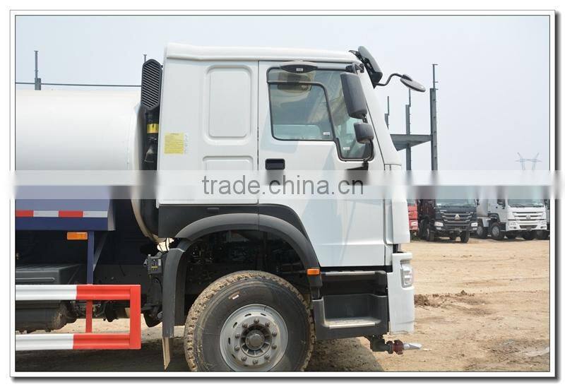 Sinotruk Howo 6x4 Water Sprinkler Truck watering cart 20 CBM for sale