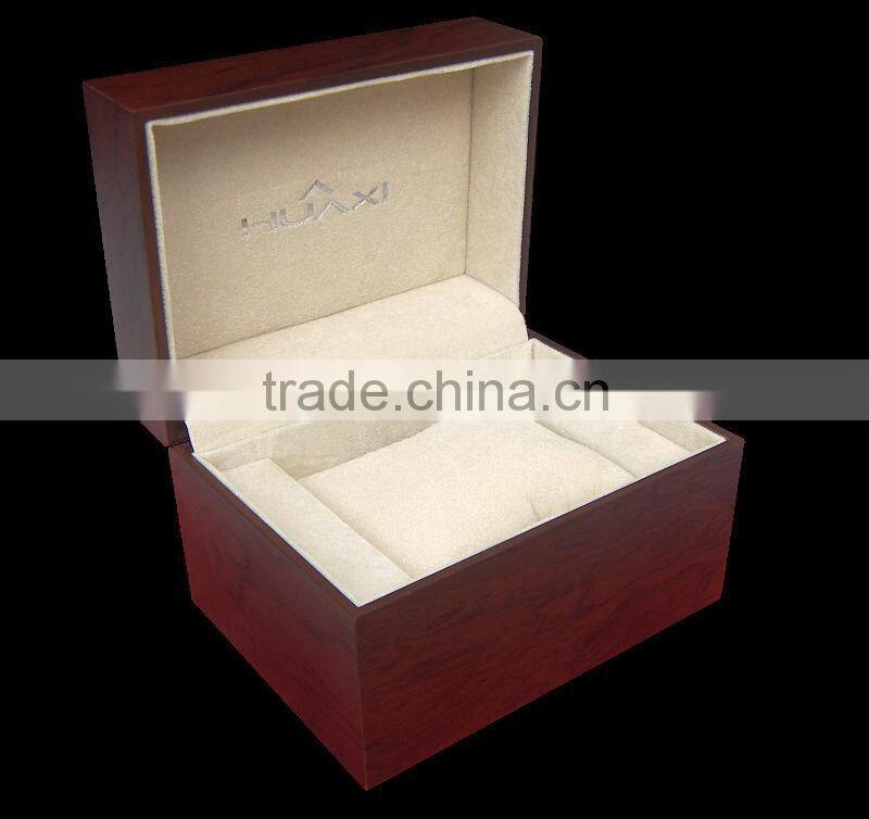 2015 Custom OEM Black Wooden Box For Watch Storage With Pillow