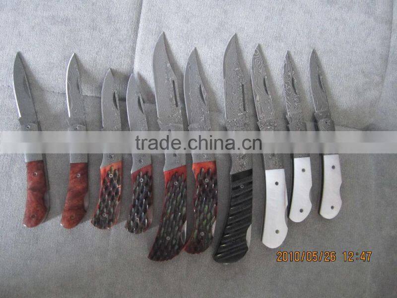OEM handmade Damascus collection folding knife, mountain hiking small knife, natural wood handle