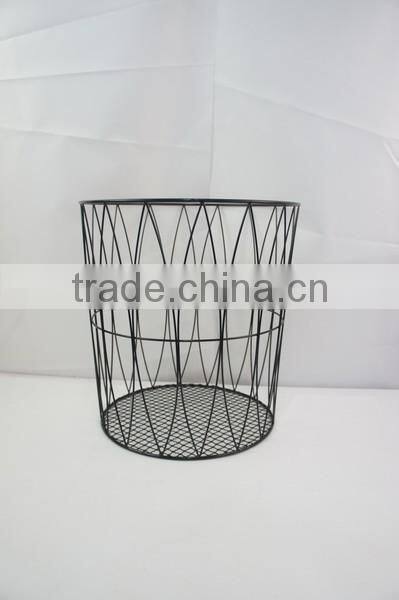 Round Wire Laundry Basket, Arc Pattern