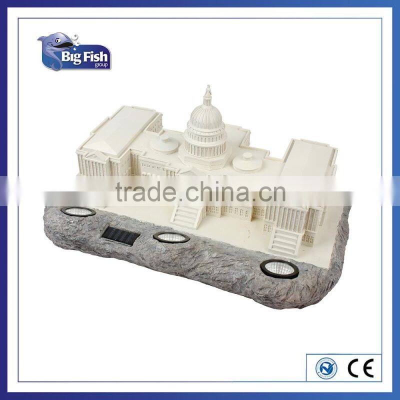 decoartive Outdoor garden solar powered sculpture polyresin white House shaped LED lights